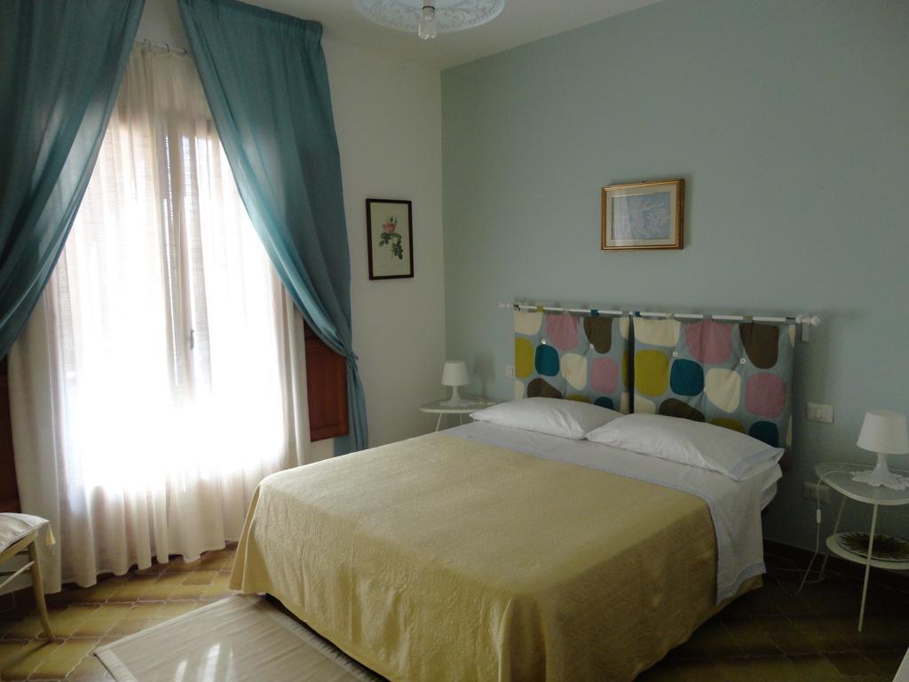 B&B Cristina เชนโตลา ห้อง รูปภาพ